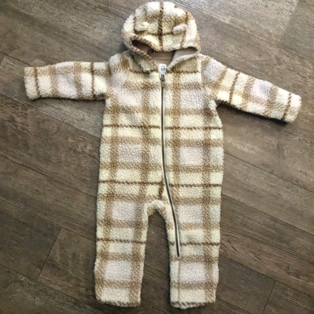 Gap Sherpa snowsuit